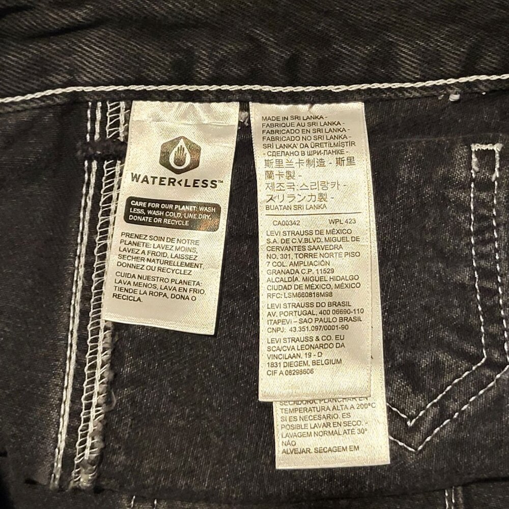 Levi’s Black Size 29 Denim Carpenter Mini Skirt Jean 100% Cotton Gray Distressed - Picture 7 of 12